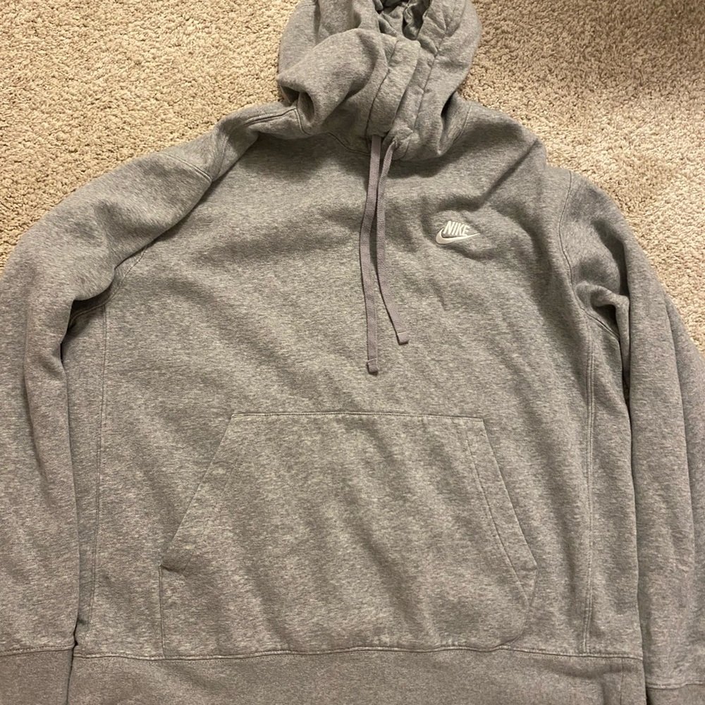 Nike Men's Grey Hoodie